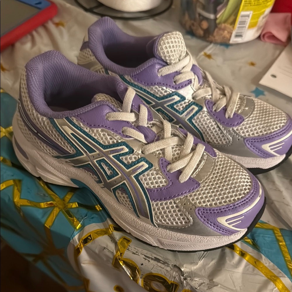 Asics Kids' Sneakers in Purple and White